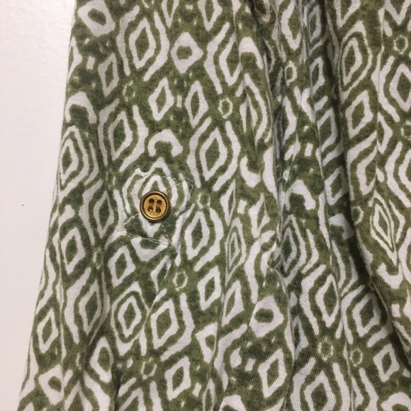 Cathy size small green & white blouse - Picture 4 of 5